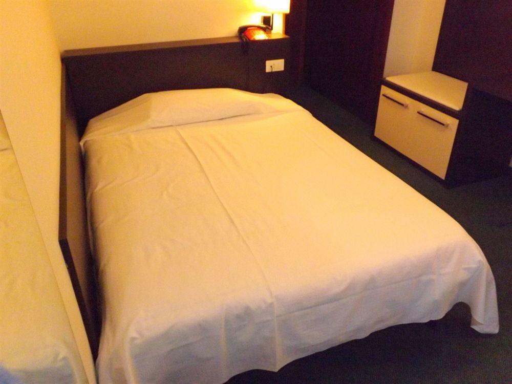 Hotel Roncobilaccio Roncobillaccio Buitenkant foto