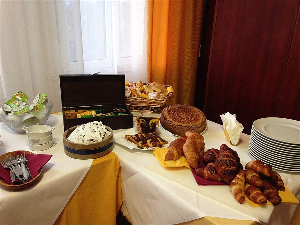 Hotel Roncobilaccio Roncobillaccio Buitenkant foto