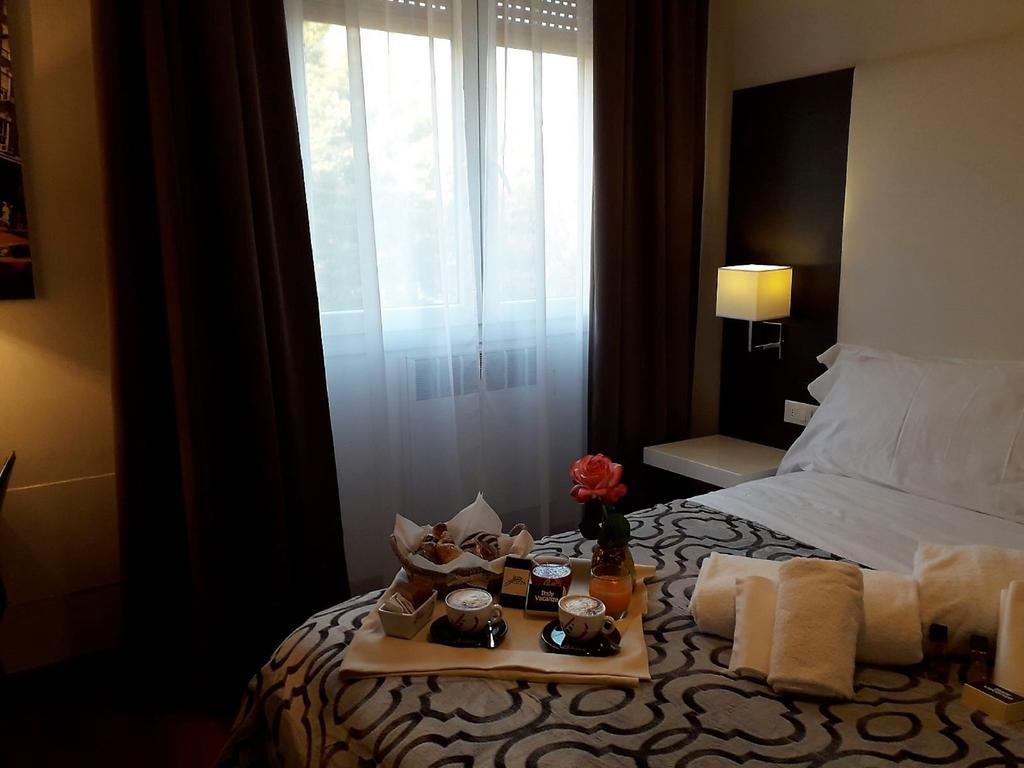 Hotel Roncobilaccio Roncobillaccio Buitenkant foto