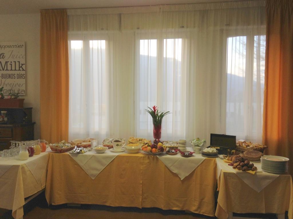 Hotel Roncobilaccio Roncobillaccio Buitenkant foto